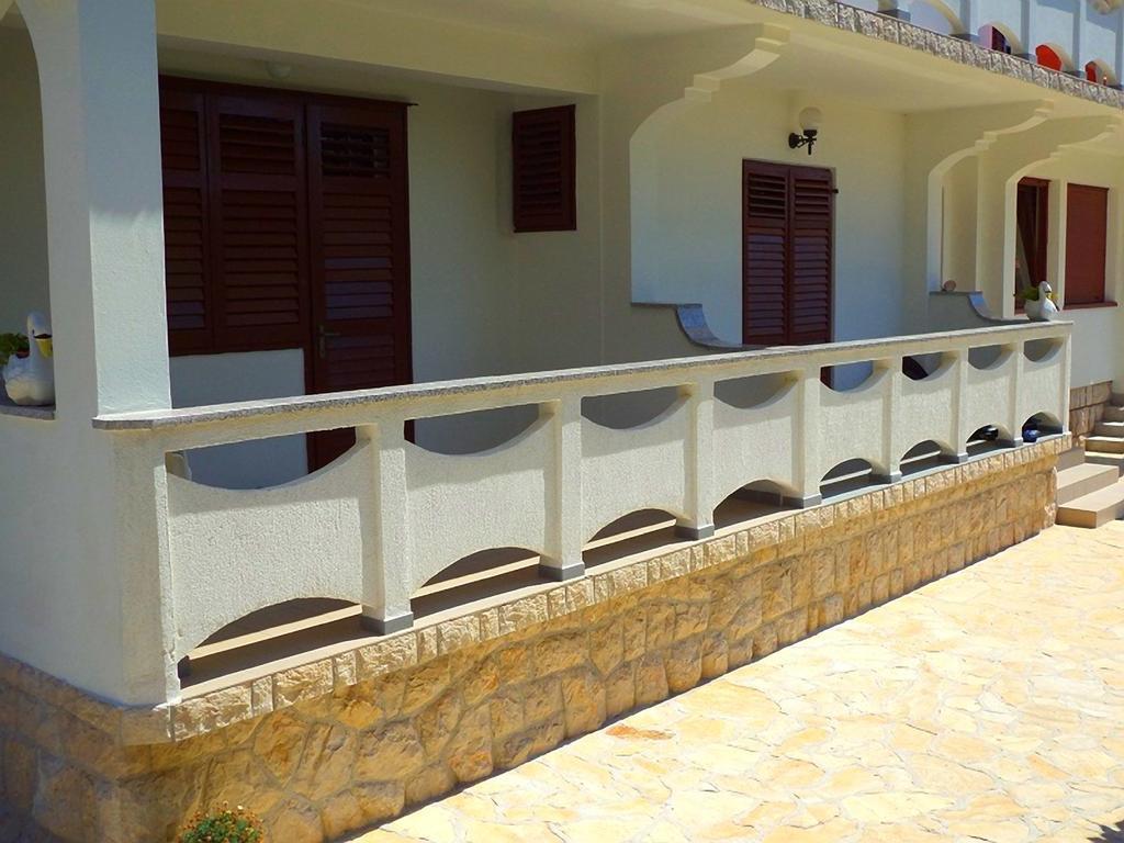 Apartments Vesna Kampor Exterior photo